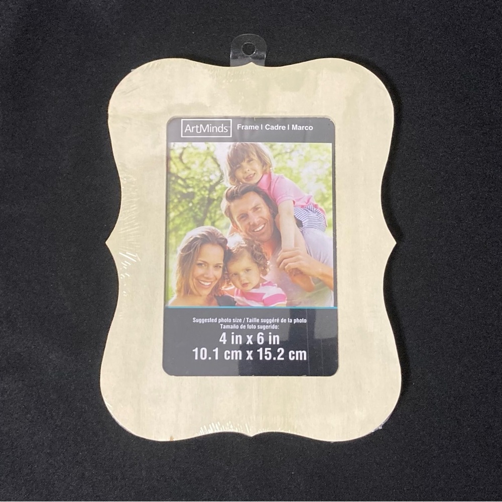 ⭐️ ArtMinds Wooden Paintable 4” x 6” Easel Back Picture Frame